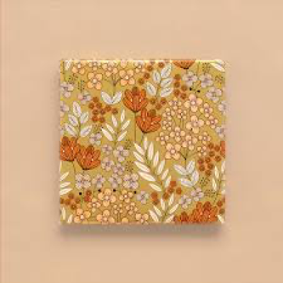 Inpakpapier | 70 cm | 3 m | bloemenveld goud/koraal