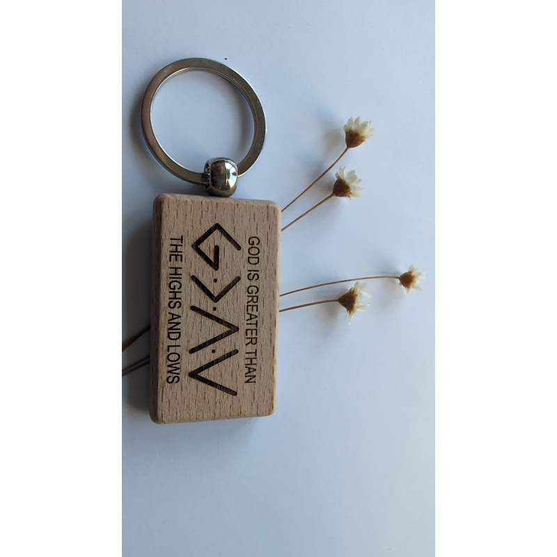 God is greater |  christelijke houten sleutelhanger