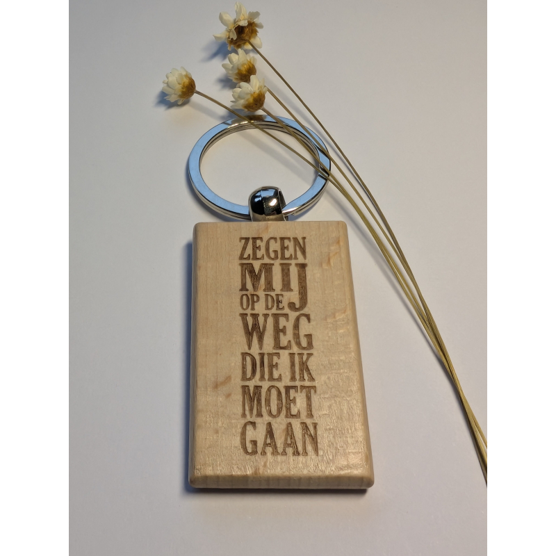 Zegen mij op de weg die ik moet gaan |  christelijke houten sleutelhanger