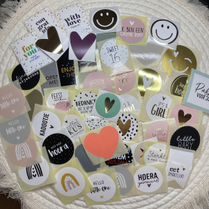 Sluitstickerset | 50 stuks | Inclusief opbergdoosje! Sluitstickerset | 50 stuks | Inclusief opbergdoosje!